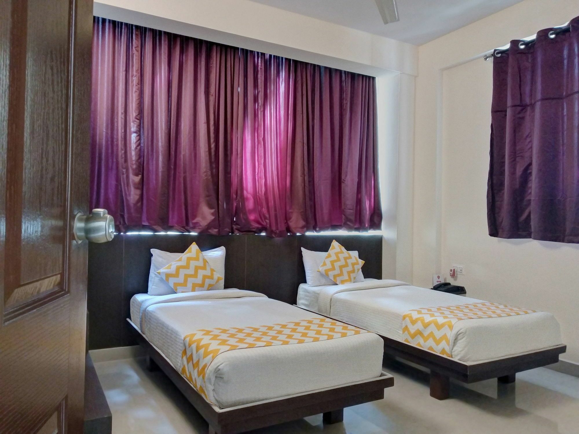 Oyo 10843 Hotel Rmv Savera Bangalore Ngoại thất bức ảnh